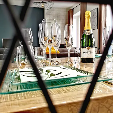 Premier Chapitre - Design Et Charme De L'ancien En Coeur De Saint-Brieuc